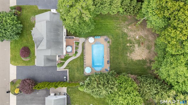 34 River Highlands Drive, Milford, CT 06461