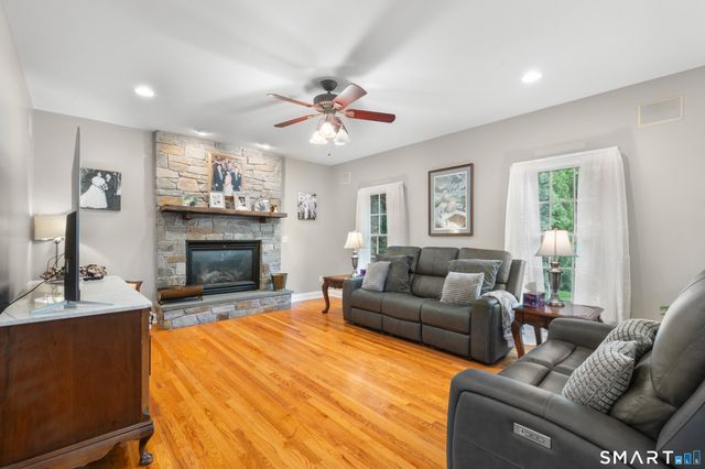 34 River Highlands Drive, Milford, CT 06461