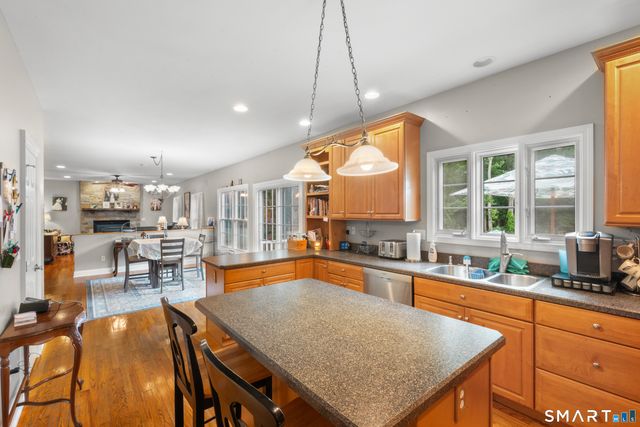 34 River Highlands Drive, Milford, CT 06461