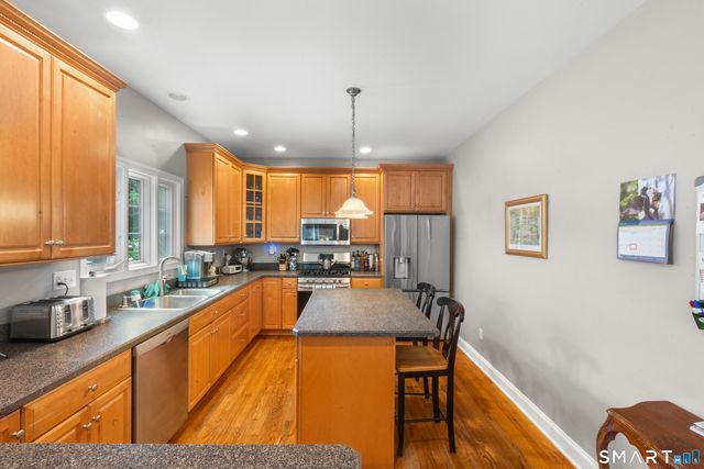34 River Highlands Drive, Milford, CT 06461