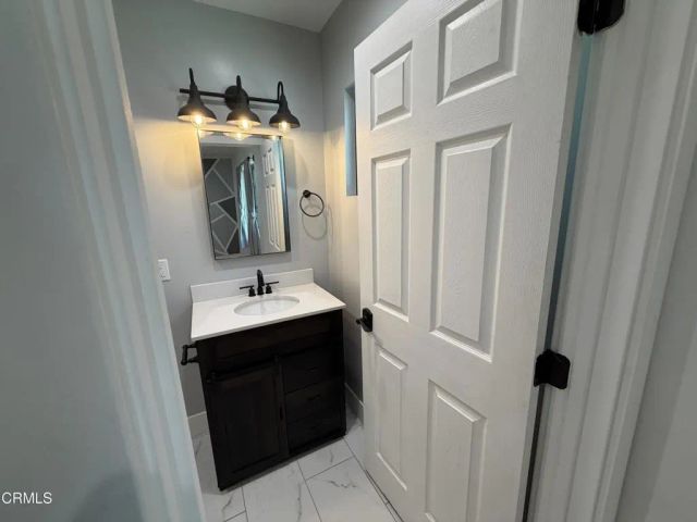 4703 Oakwood Avenue, La Canada Flintridge, CA 91011