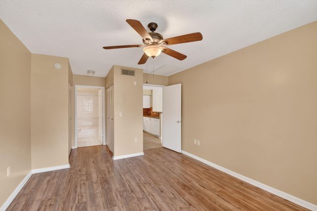 7864 Sonoma Springs Circle 206, Lake Worth, FL 33463