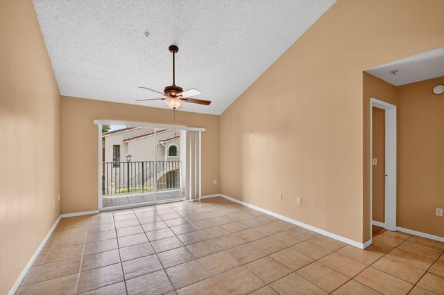 7864 Sonoma Springs Circle 206, Lake Worth, FL 33463