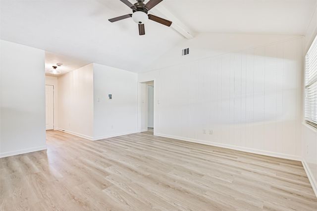 409 Linda Lane, Friendswood, TX 77546