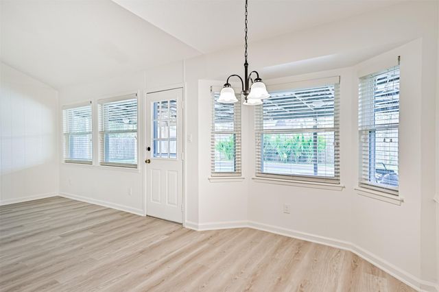 409 Linda Lane, Friendswood, TX 77546