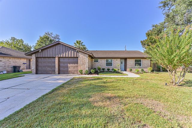 409 Linda Lane, Friendswood, TX 77546
