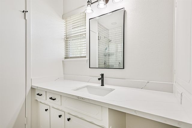 409 Linda Lane, Friendswood, TX 77546