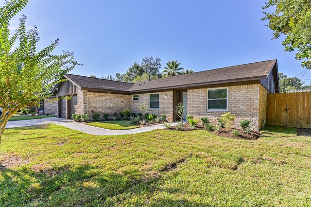 409 Linda Lane, Friendswood, TX 77546