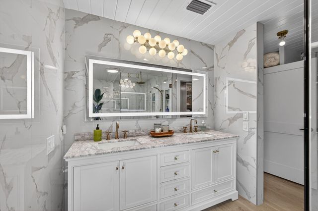 17085 Bay Street, Jupiter, FL 33477