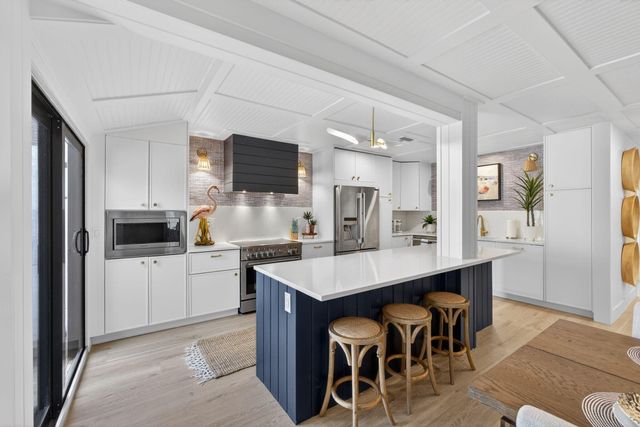 17085 Bay Street, Jupiter, FL 33477