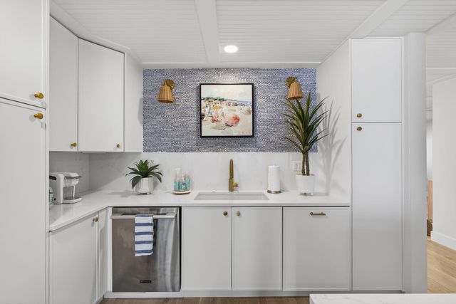 17085 Bay Street, Jupiter, FL 33477