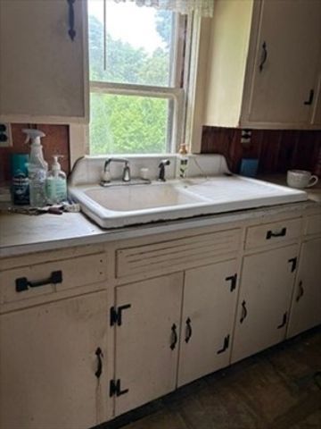 2 barden Lane, Warren, RI 02885