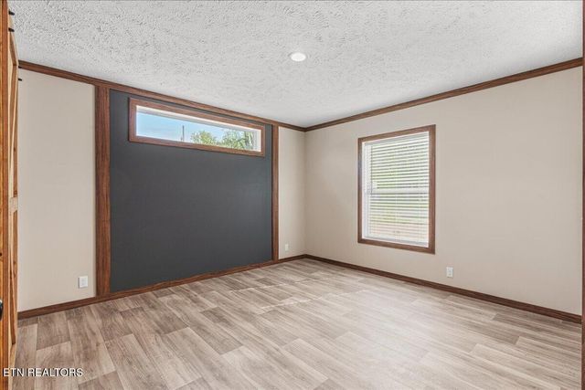 9 Hamilton Street, Englewood, TN 37329