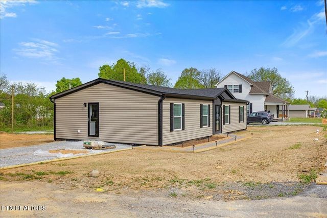 9 Hamilton Street, Englewood, TN 37329