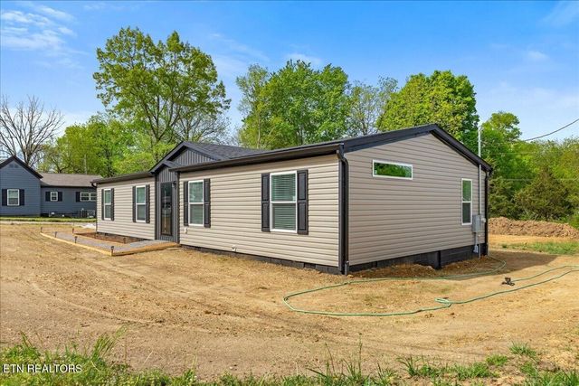9 Hamilton Street, Englewood, TN 37329