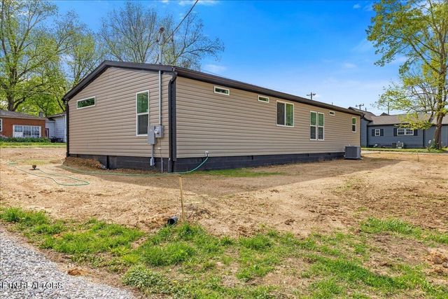 9 Hamilton Street, Englewood, TN 37329