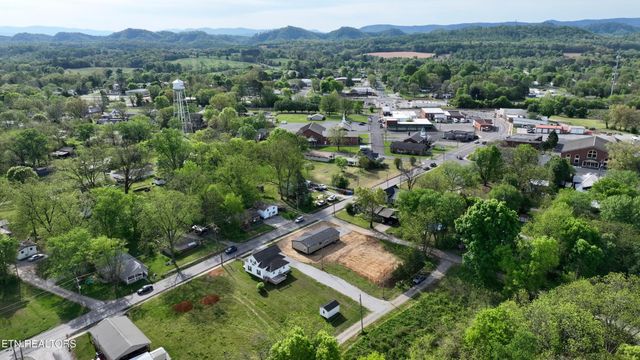 9 Hamilton Street, Englewood, TN 37329