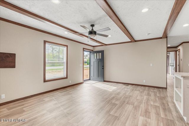 9 Hamilton Street, Englewood, TN 37329