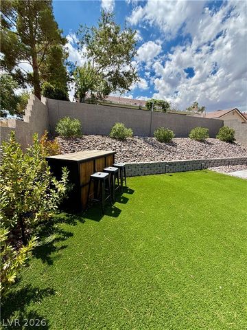 10317 Summer River Avenue, Las Vegas, NV 89144