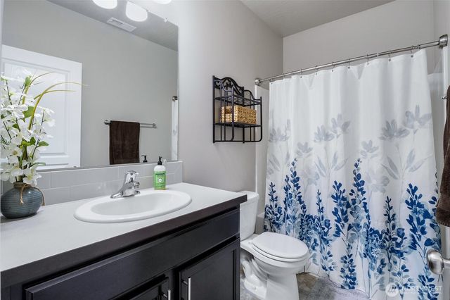 1334 E Nen Drive, Moses Lake, WA 98837