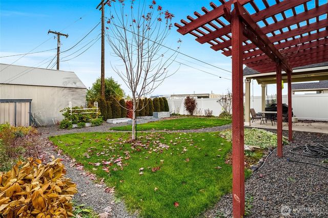 1334 E Nen Drive, Moses Lake, WA 98837