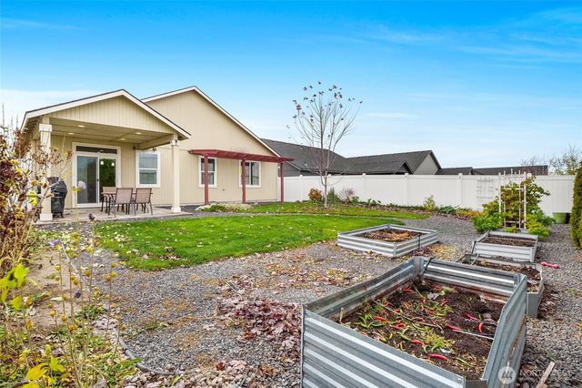 1334 E Nen Drive, Moses Lake, WA 98837