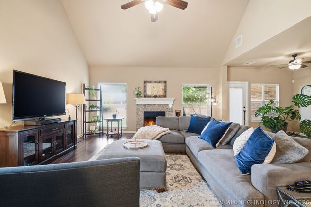 4103 W Roanoke Place, Broken Arrow, OK 74011