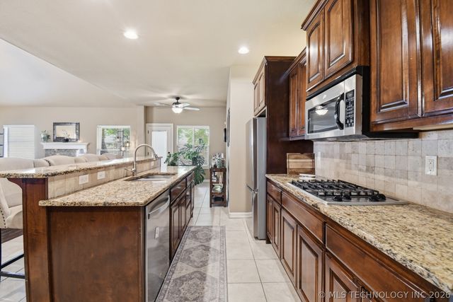 4103 W Roanoke Place, Broken Arrow, OK 74011