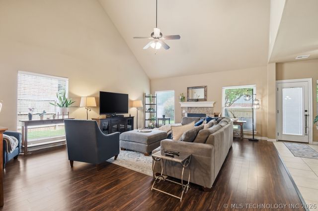 4103 W Roanoke Place, Broken Arrow, OK 74011