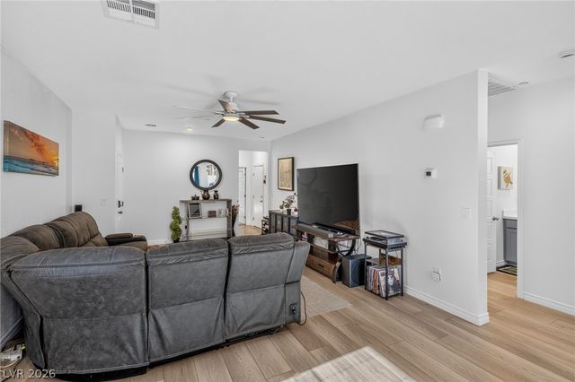 9649 Peggy Publow Avenue, Las Vegas, NV 89143