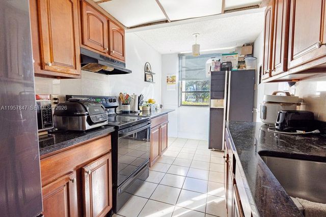 6193 Rock Island Rd 119, Tamarac, FL 33319