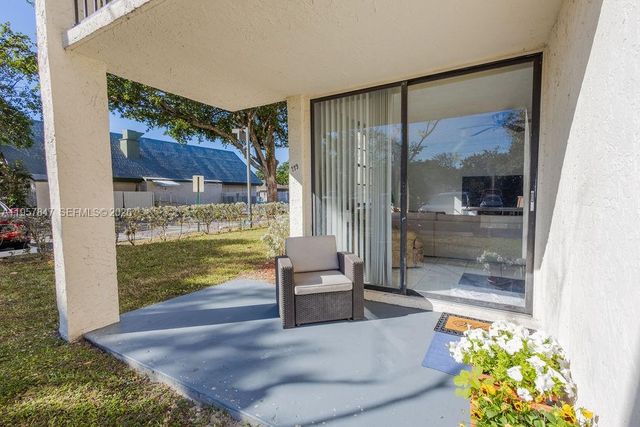 6193 Rock Island Rd 119, Tamarac, FL 33319