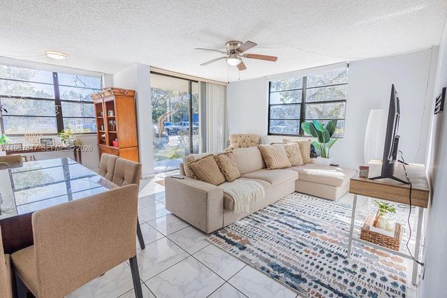 6193 Rock Island Rd 119, Tamarac, FL 33319