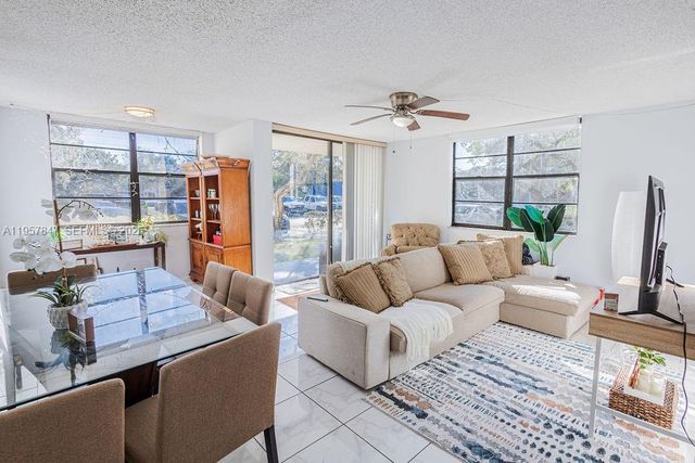 6193 Rock Island Rd 119, Tamarac, FL 33319