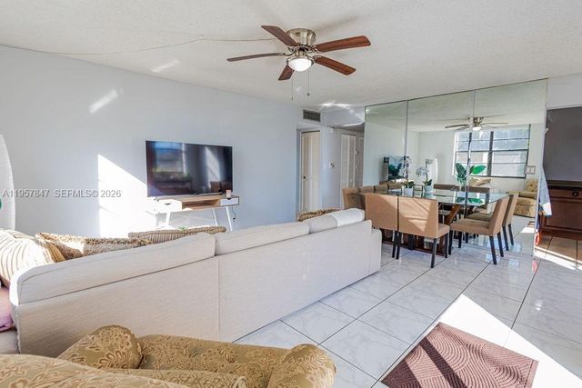 6193 Rock Island Rd 119, Tamarac, FL 33319