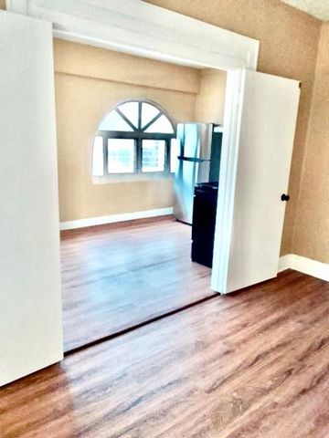 2317 Wilshire Street B, Houston, TX 77023