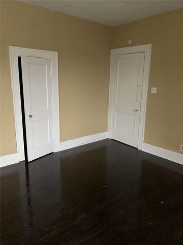 2317 Wilshire Street B, Houston, TX 77023