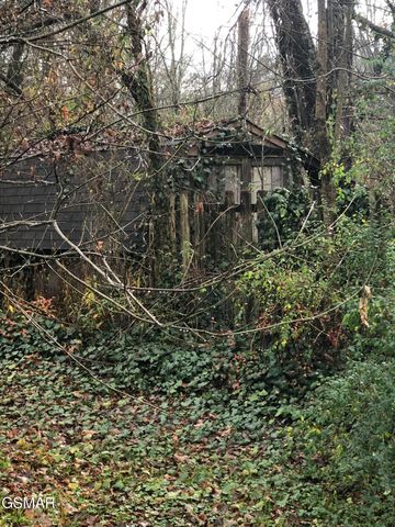 1800 Frankie Lane, Sevierville, TN 37876