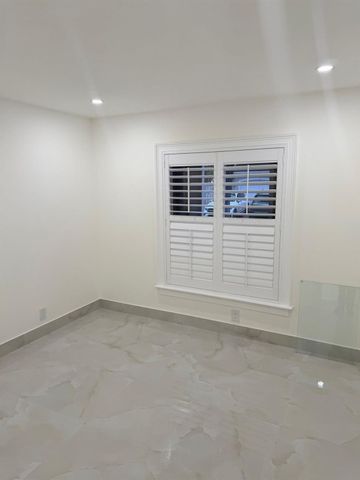 4966 SW 33rd Terrace, Hollywood, FL 33312