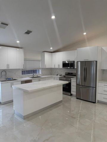 4966 SW 33rd Terrace, Hollywood, FL 33312