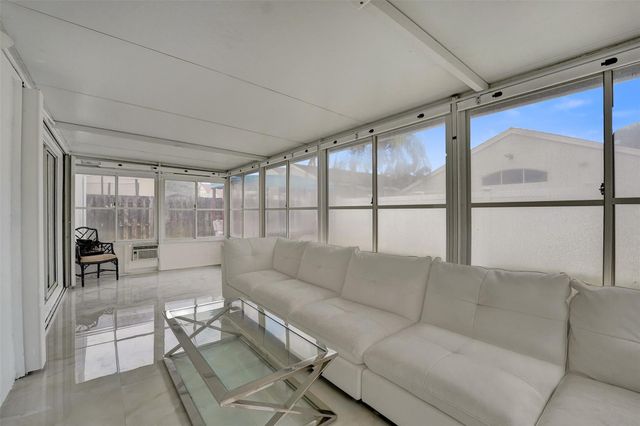 4966 SW 33rd Terrace, Hollywood, FL 33312