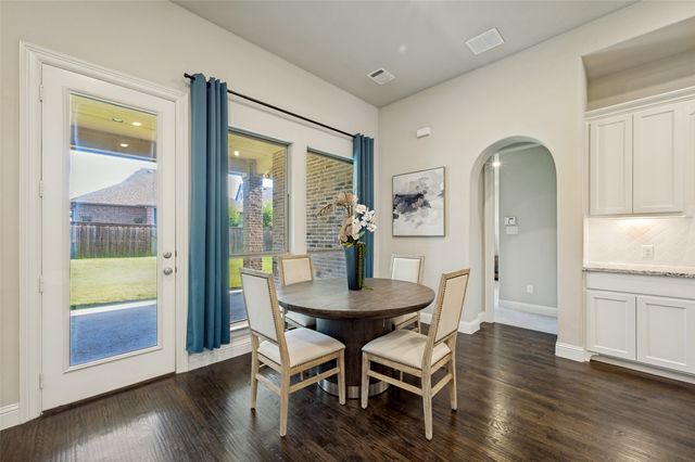 2817 Links, The Colony, TX 75056