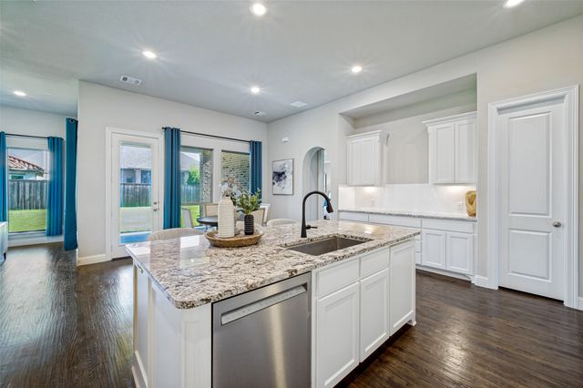 2817 Links, The Colony, TX 75056