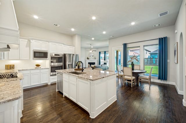 2817 Links, The Colony, TX 75056