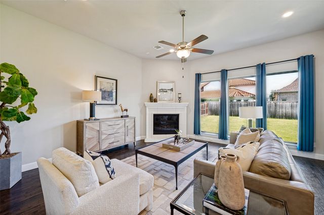 2817 Links, The Colony, TX 75056