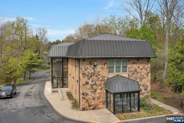 450 Hamburg Turnpike, Wayne, NJ 07470
