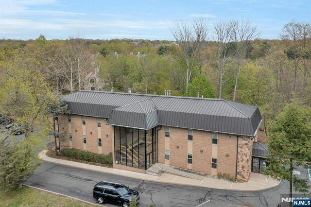 450 Hamburg Turnpike, Wayne, NJ 07470