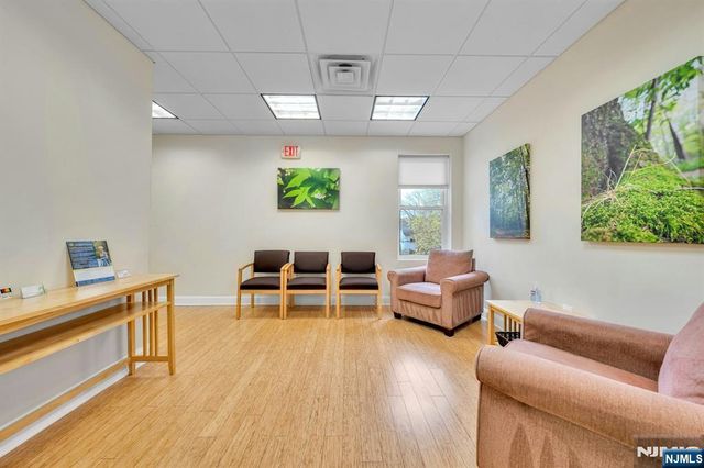 450 Hamburg Turnpike, Wayne, NJ 07470