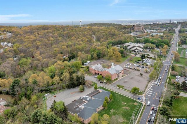 450 Hamburg Turnpike, Wayne, NJ 07470