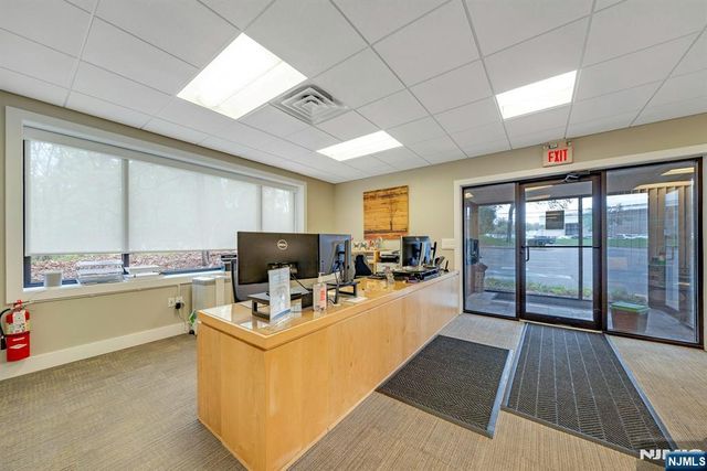 450 Hamburg Turnpike, Wayne, NJ 07470